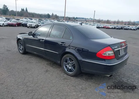 2008 Mercedes-Benz E 350 4Matic z USA, uszkodzony, nr VIN WDBUF87X38B187587